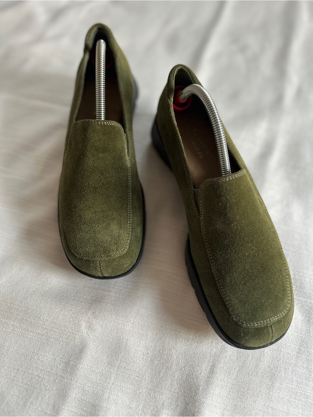 Classic Elements Green Suede Platform Loafers | Women's 8.5
